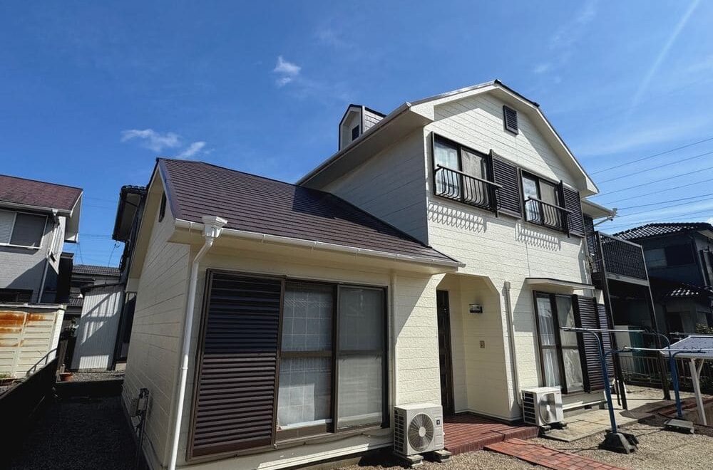 四日市市の外壁屋根塗装をした例　四日市市の外壁屋根塗装をリペイント匠が施工した写真