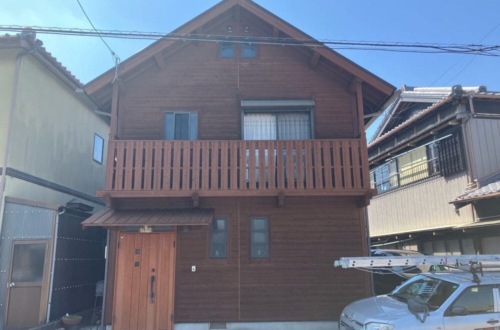 伊勢市の外壁塗装、屋根塗装をリペイント匠が施工した写真