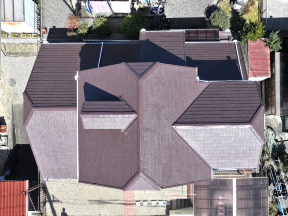 四日市市の外壁屋根塗装をした例　四日市市の外壁屋根塗装をリペイント匠が施工した写真