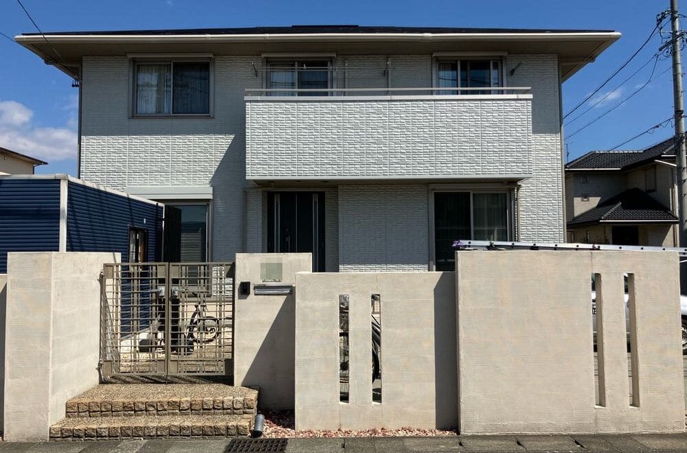 津市の外壁塗装、屋根塗装をリペイント匠が施工した写真