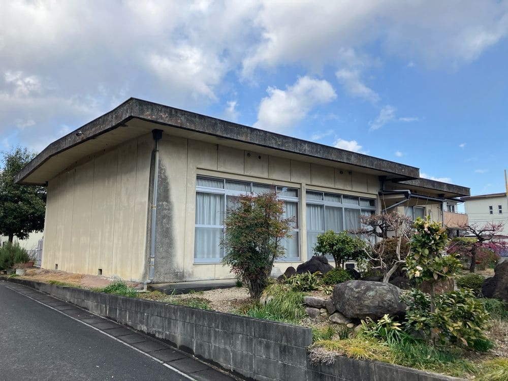 亀山市の外壁塗装をリペイント匠が施工した写真