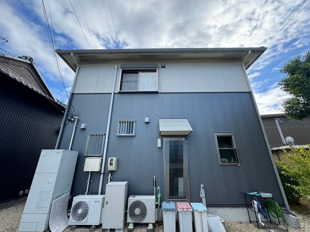 鈴鹿市の外壁塗装、屋根塗装をリペイント匠が施工した写真