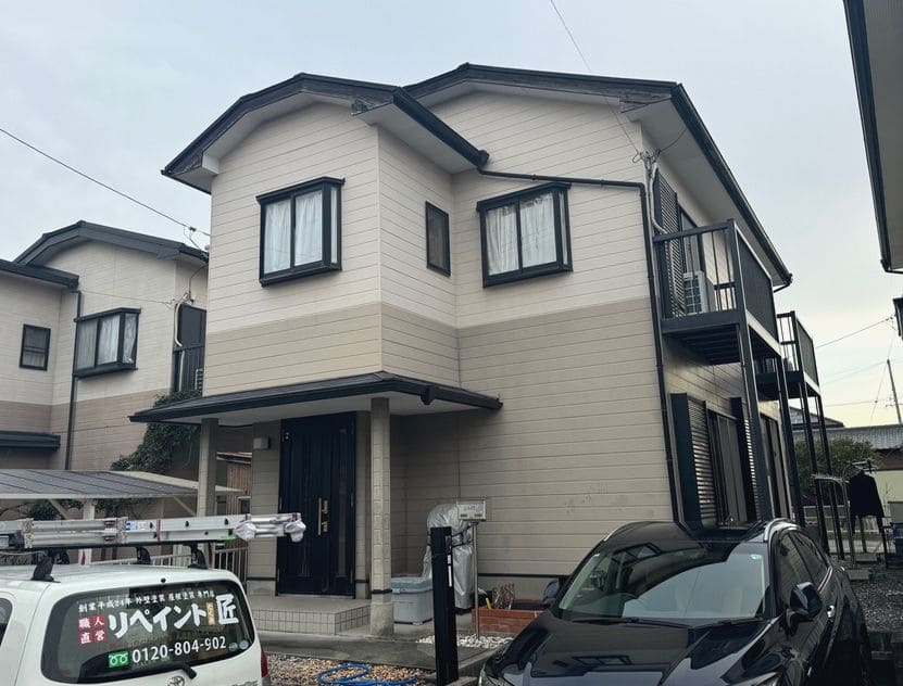 四日市市の外壁屋根塗装をリペイント匠が施工した写真