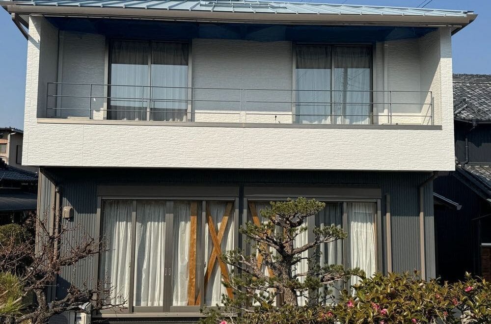鈴鹿市の外壁塗装、屋根塗装をリペイント匠が施工した写真