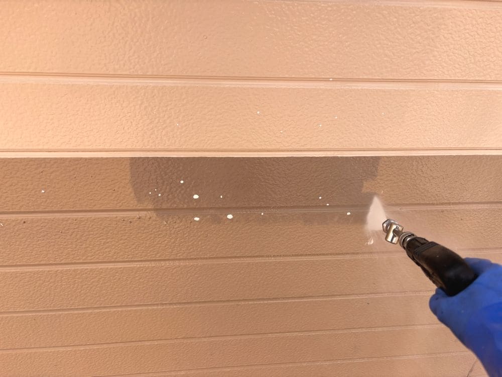四日市市の外壁屋根塗装をリペイント匠が施工した写真