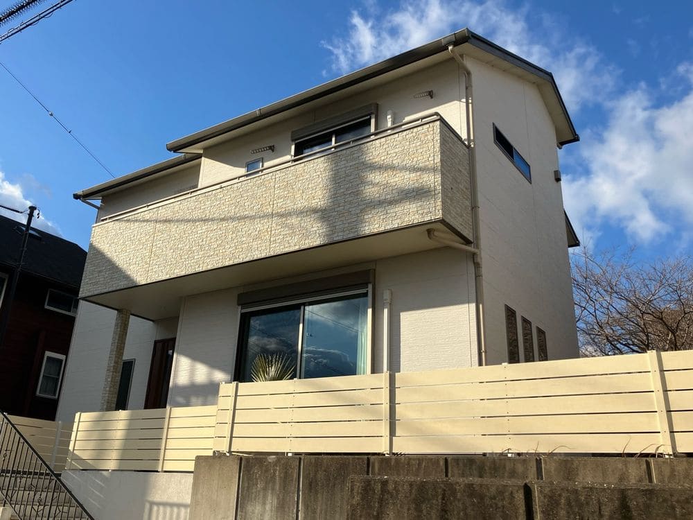 T様(津市河芸町)施工前_外壁全体 津市の外壁塗装、屋根塗装をリペイント匠が施工した写真