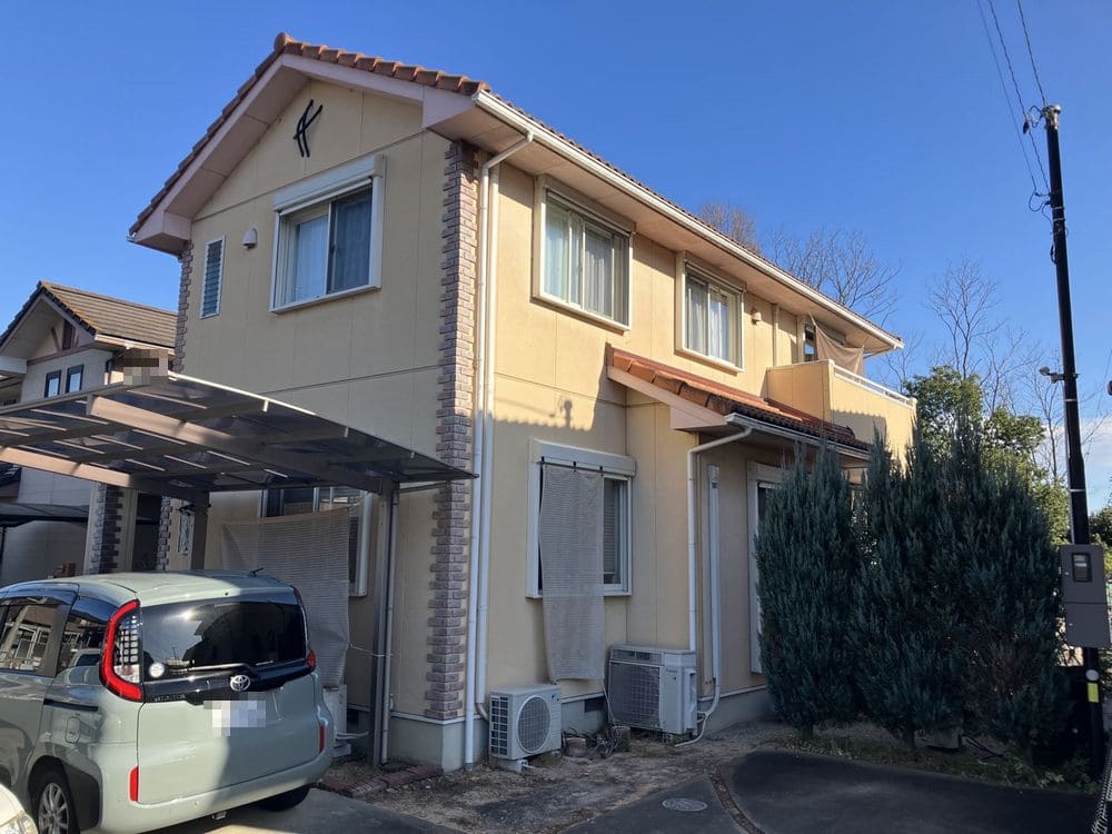 W様(津市)施工前_外壁3 津市の外壁塗装、屋根塗装をリペイント匠が施工した写真