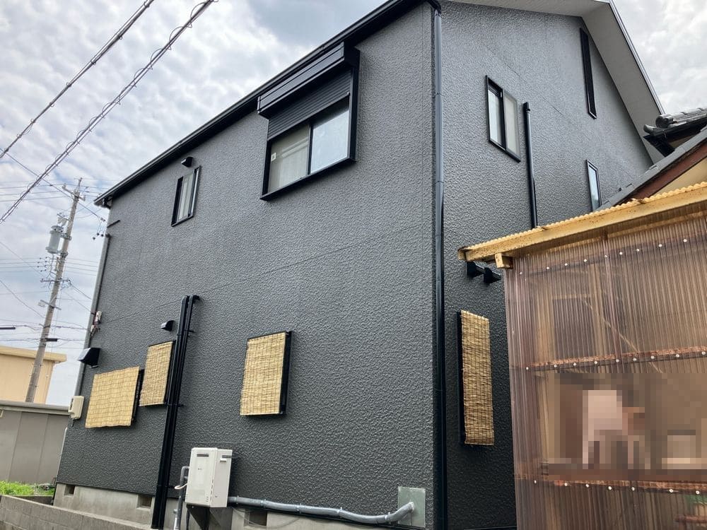 鈴鹿市の外壁塗装をリペイント匠が施工した写真
