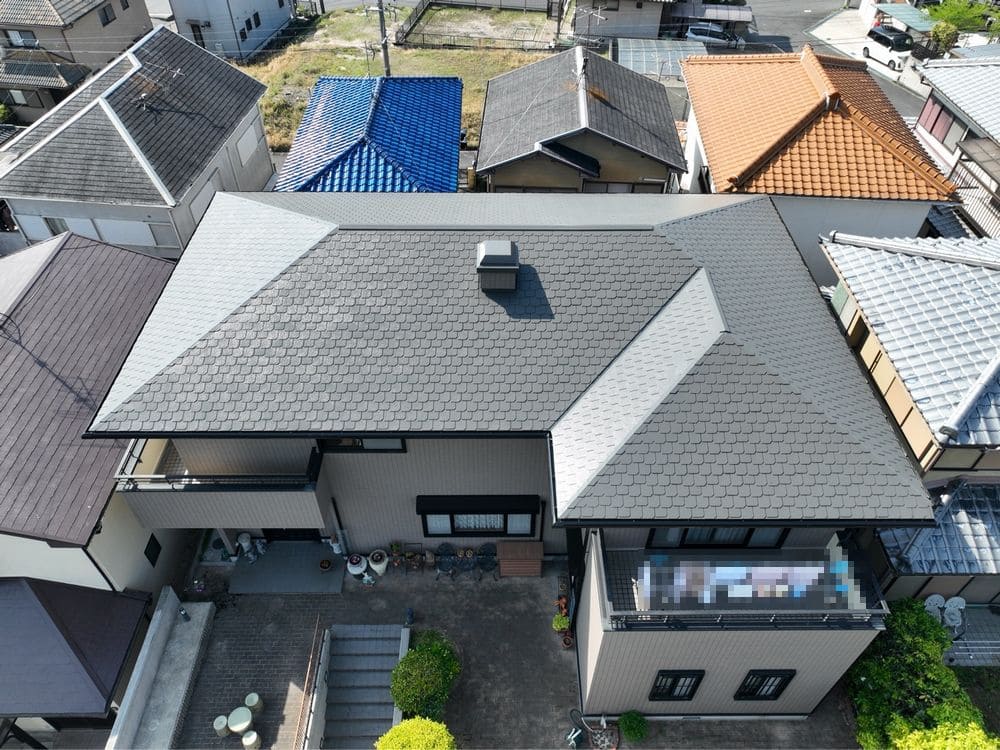 名張市の屋根塗装をリペイント匠が施工した写真