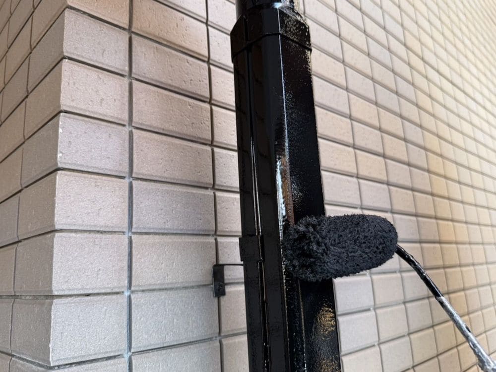 名張市の屋根塗装をリペイント匠が施工した写真