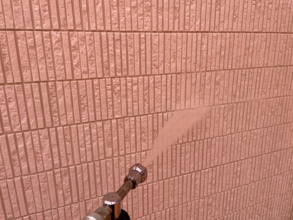 鈴鹿市の外壁塗装、屋根塗装をリペイント匠が施工した写真