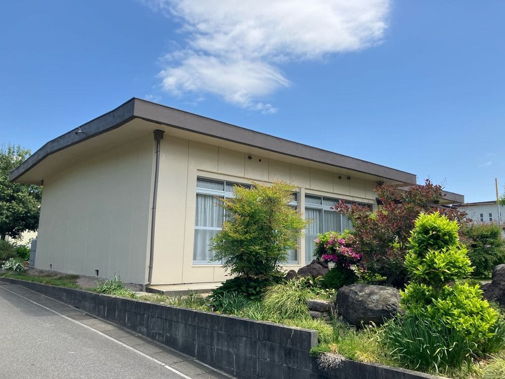 亀山市の外壁塗装をリペイント匠が施工した写真
