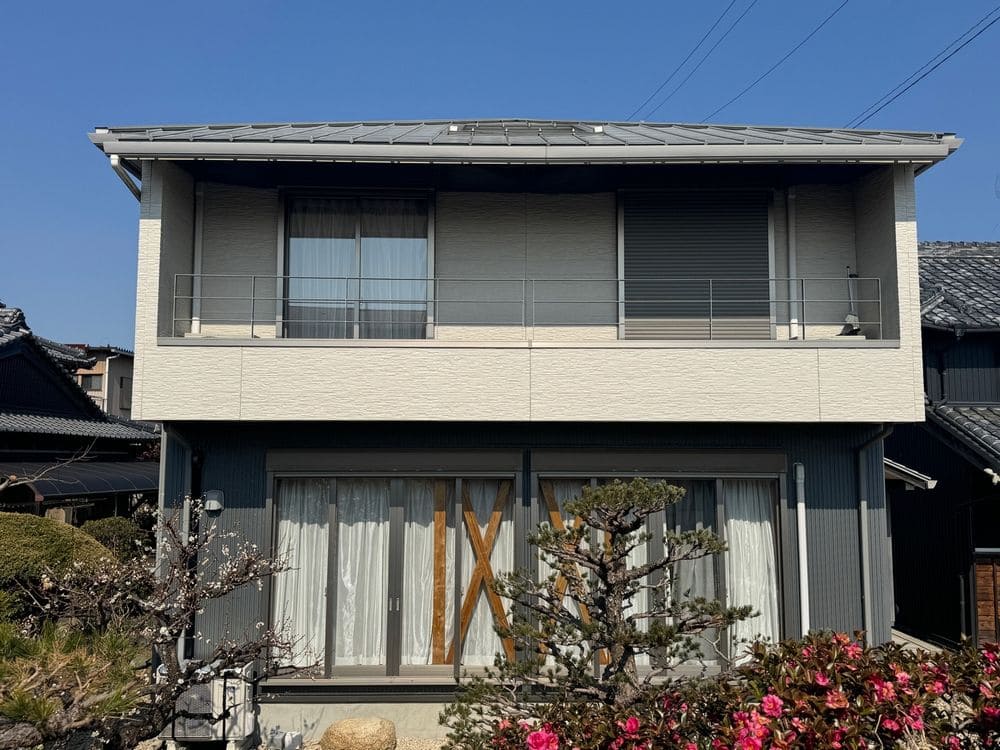 鈴鹿市の外壁塗装、屋根塗装をリペイント匠が施工した写真