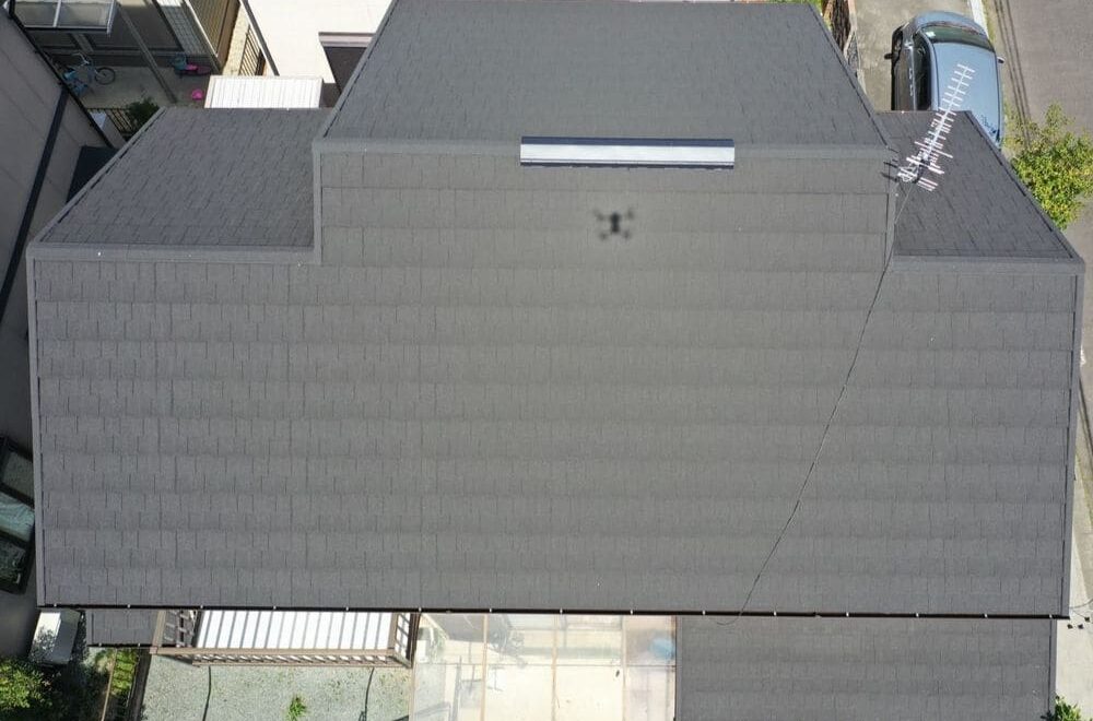 津市の屋根葺き替え工事をリペイント匠が施工した写真