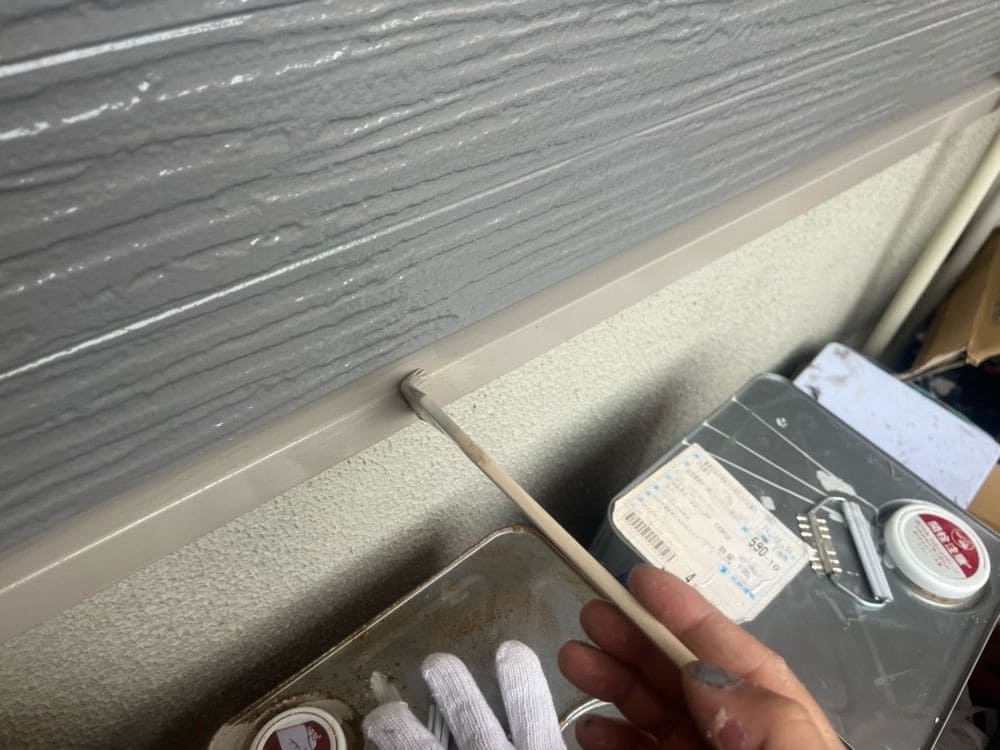 T様(津市河芸町)_水切り(上塗り) 津市の外壁塗装、屋根塗装をリペイント匠が施工した写真