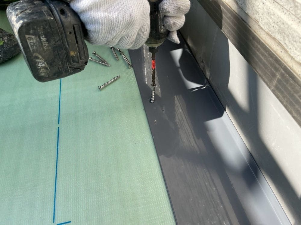 津市の防水工事をリペイント匠が施工した写真
