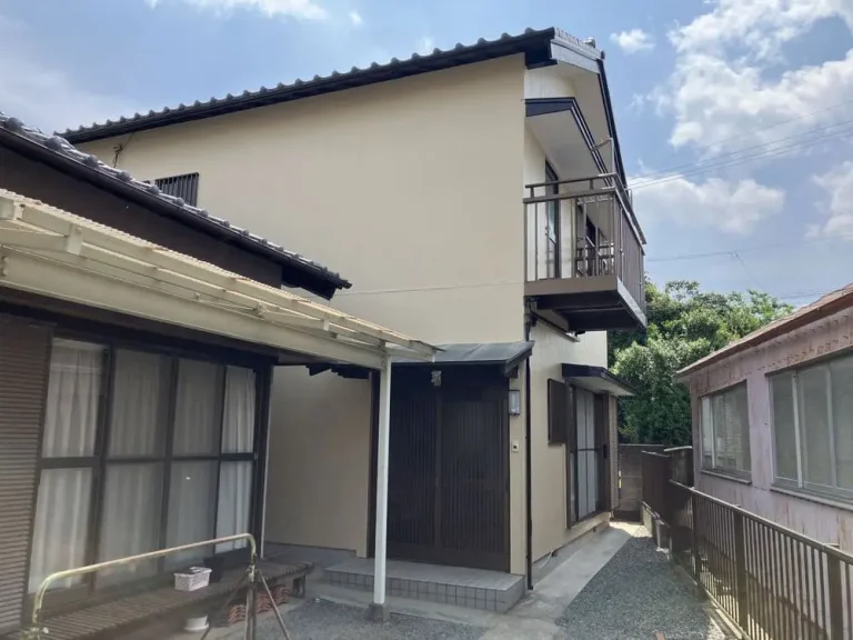 松阪市│暖かみのあるお色で外壁塗装│以前もお世話になり迷わず匠さん一択