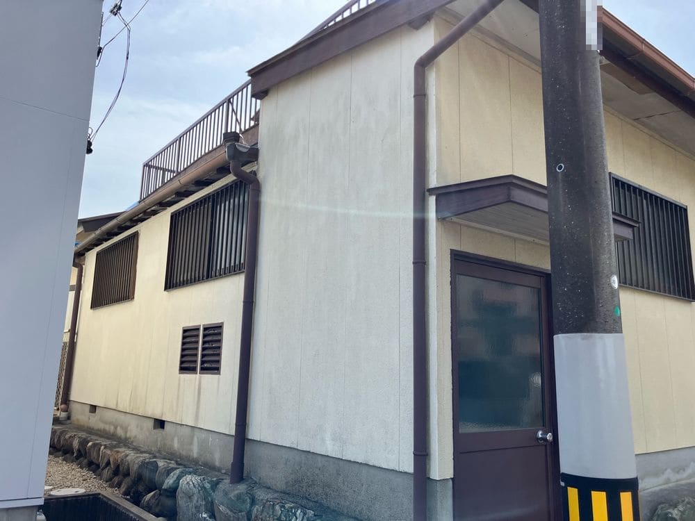 津市の外壁塗装、屋根塗装をリペイント匠が施工した写真