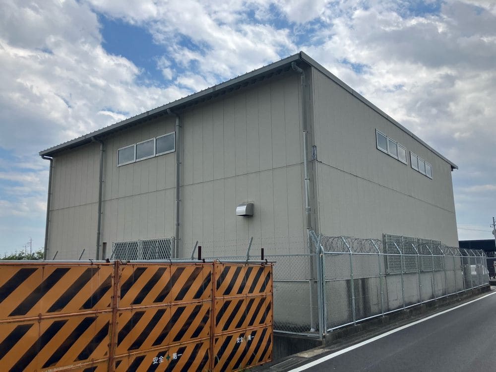 四日市市の外壁屋根塗装をリペイント匠が施工した写真