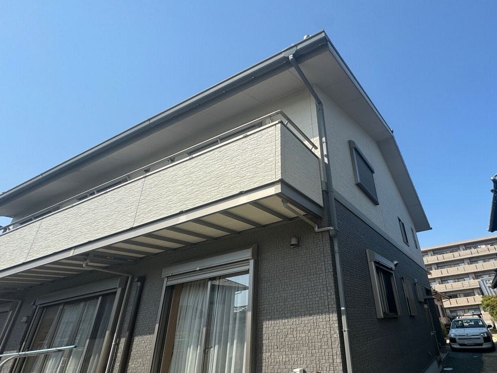 四日市市の外壁塗装をリペイント匠が施工した写真