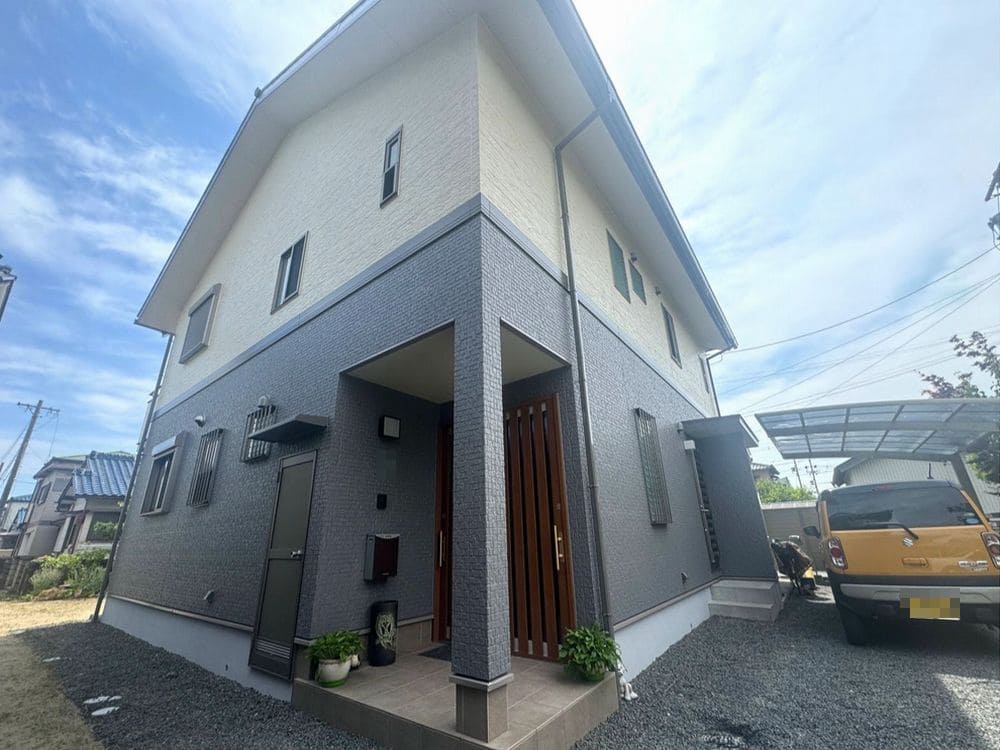 N様(四日市市楠町)施工後_外壁全体 四日市市の外壁塗装をリペイント匠が施工した写真