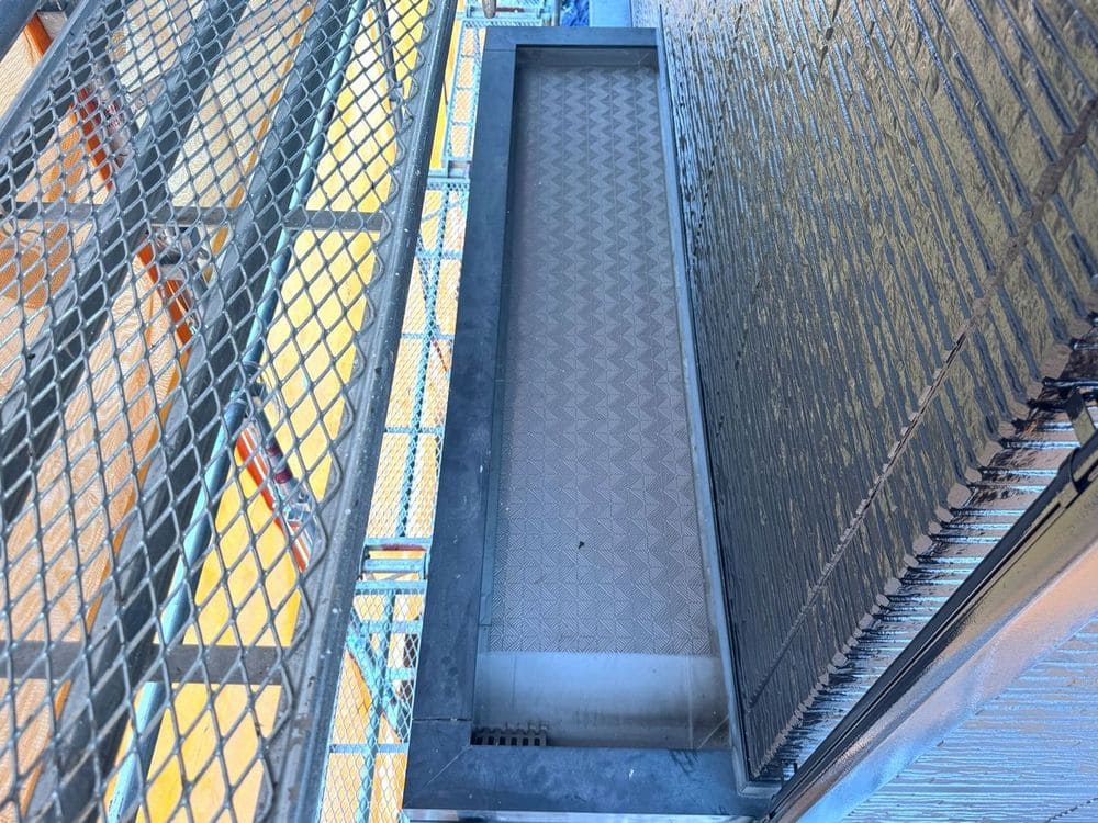 津市の外壁塗装、防水工事をリペイント匠が施工した写真