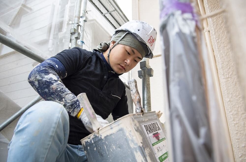 【失敗の9割がコレ】外壁塗装の相見積もりが逆効果になる理由とは？
