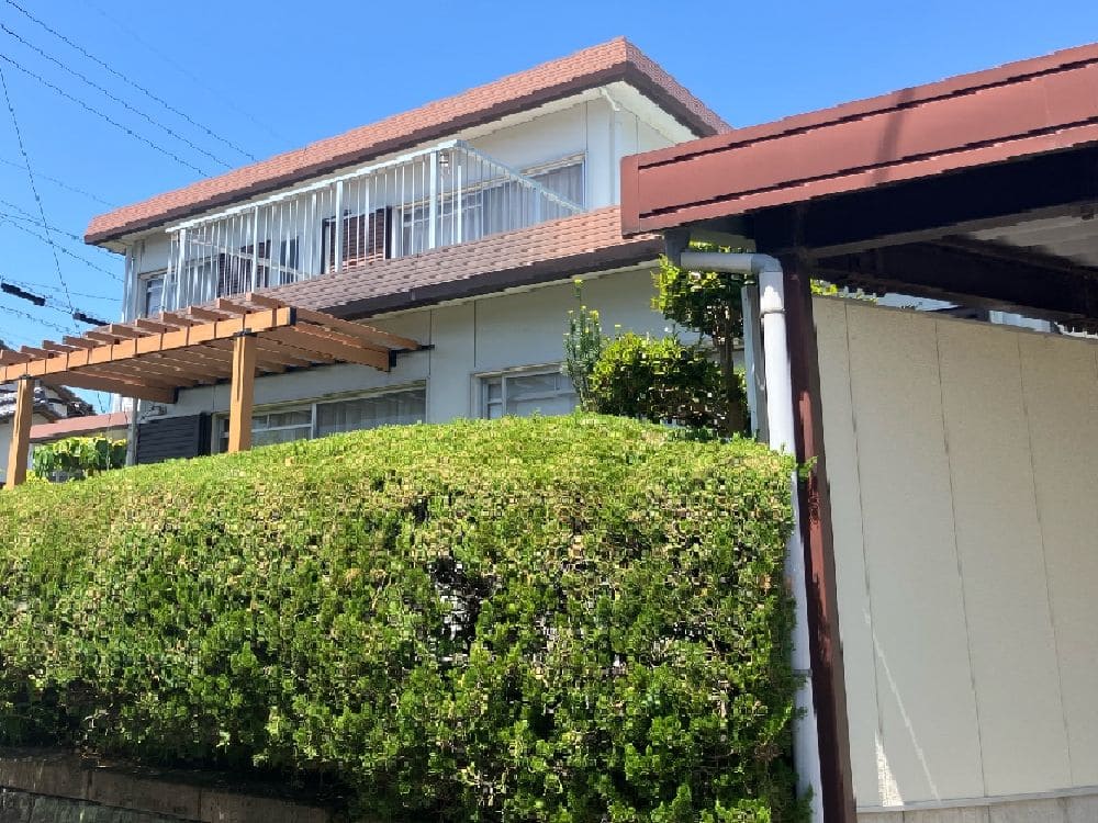 K様(津)施工前_外壁全体 (6) 津市の外壁塗装、屋根塗装をリペイント匠が施工した写真