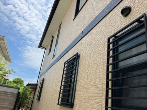 鈴鹿市の外壁塗装、屋根工事をリペイント匠が施工した写真