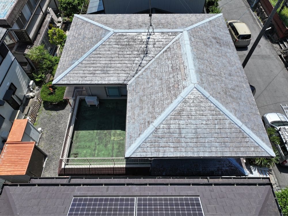 名張市の屋根塗装をリペイント匠が施工した写真