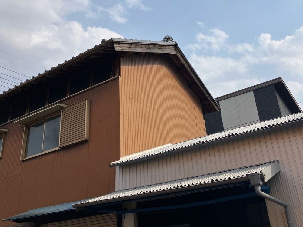 四日市市の外壁塗装をリペイント匠が施工した写真