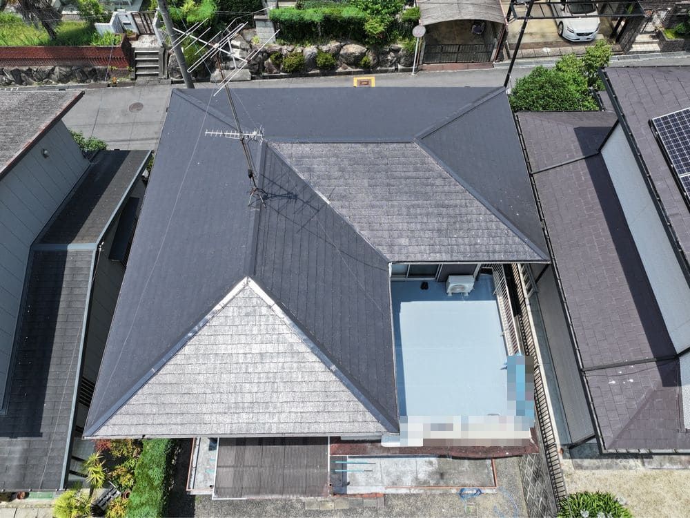 名張市の屋根塗装をリペイント匠が施工した写真