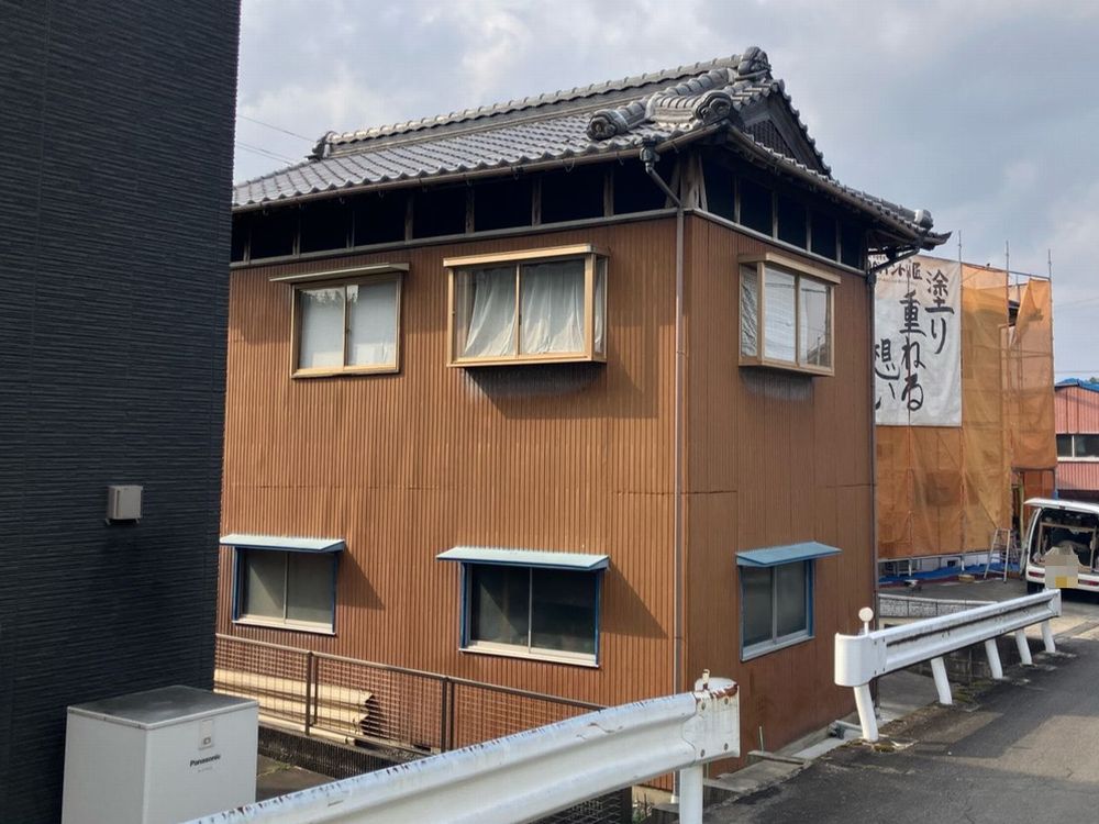 四日市市の外壁塗装をリペイント匠が施工した写真