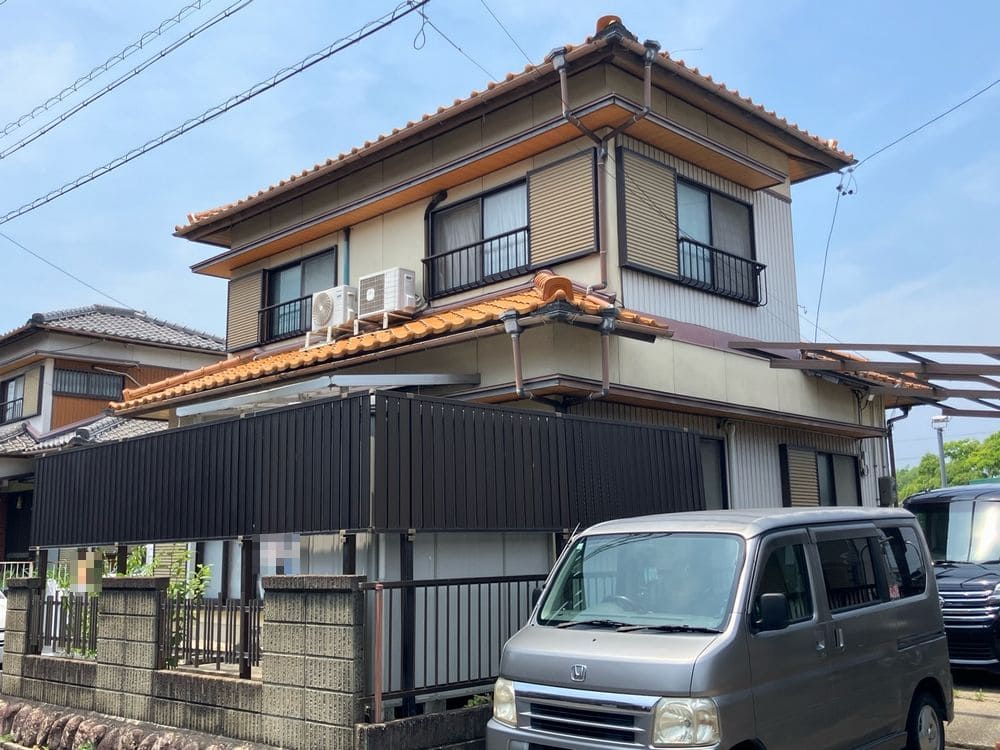 鈴鹿市の外壁塗装をリペイント匠が施工した写真
