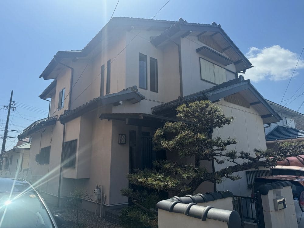 員弁郡の外壁塗装をリペイント匠が施工した写真