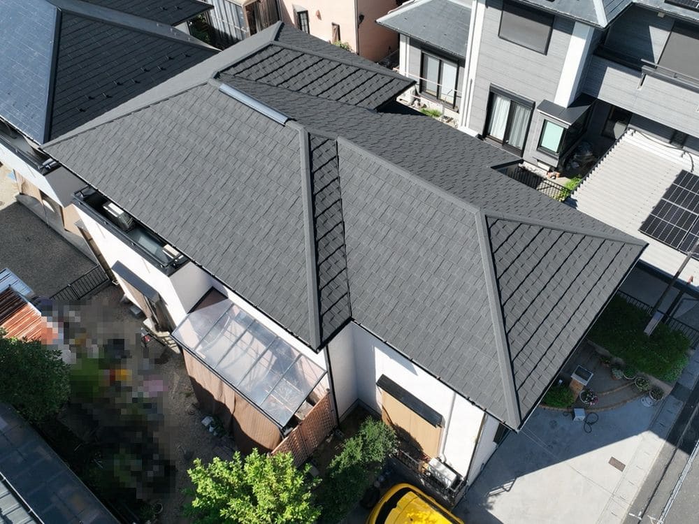四日市市の屋根工事をリペイント匠が施工した写真