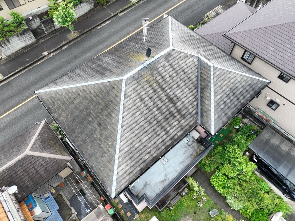名張市の屋根塗装をリペイント匠が施工した写真