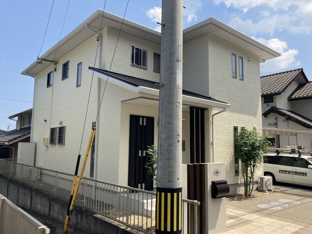 伊勢市の外壁・屋根塗装をリペイント匠が施工した写真