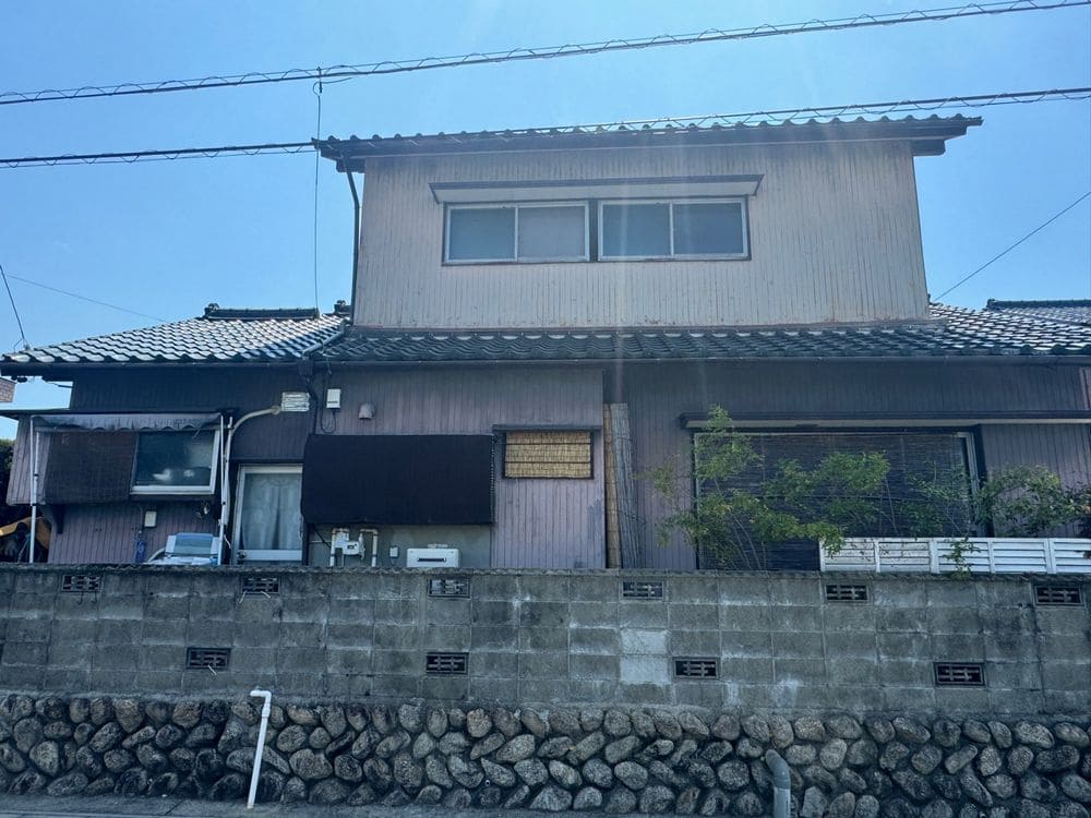 四日市市H様_施工前 四日市市の外壁塗装をリペイント匠が施工した写真