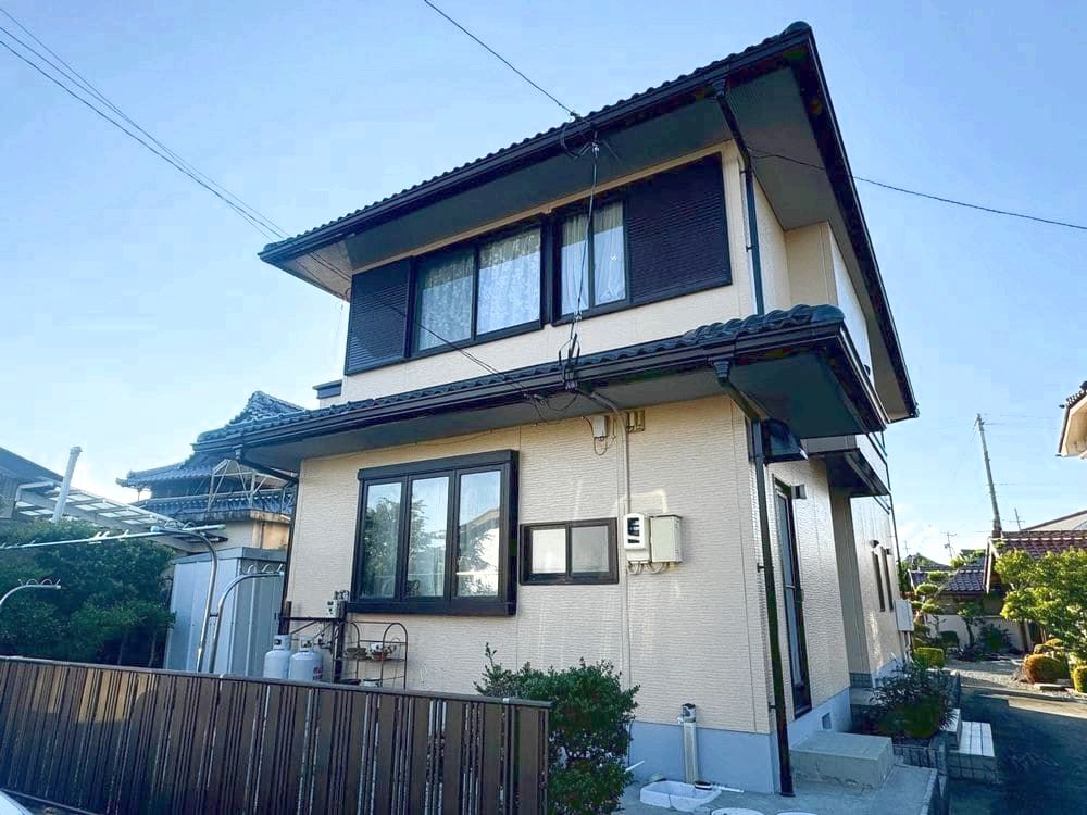 鈴鹿市の外壁・屋根塗装をリペイント匠が施工した写真