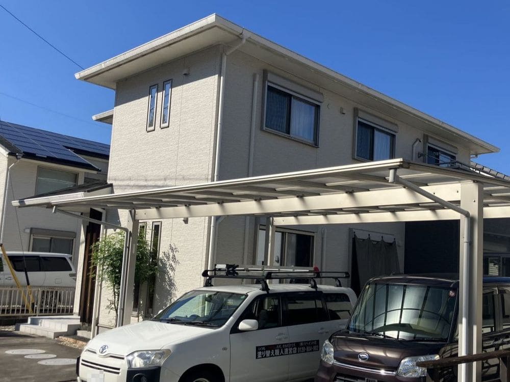 伊勢市の外壁・屋根塗装をリペイント匠が施工した写真