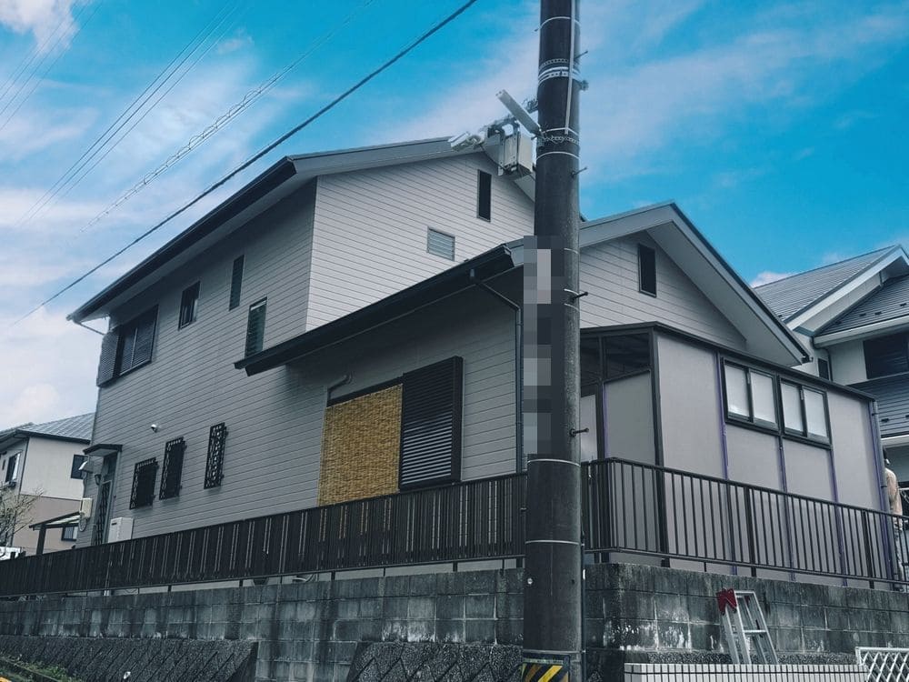 桑名市の外壁塗装、屋根塗装、防水工事をリペイント匠が施工した写真