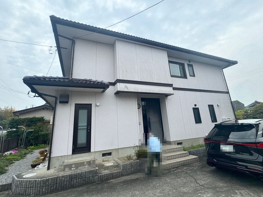 鈴鹿市の外壁・屋根塗装をリペイント匠が施工した写真