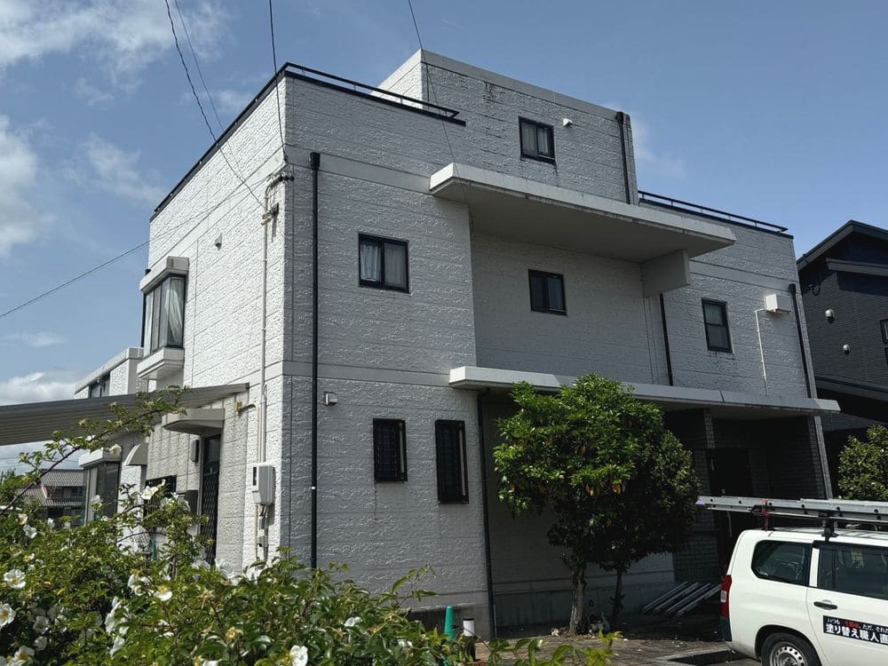 四日市市の外壁塗装をリペイント匠が施工した写真