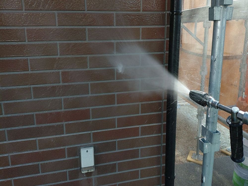 津市の外壁塗装、防水工事をリペイント匠が施工した写真