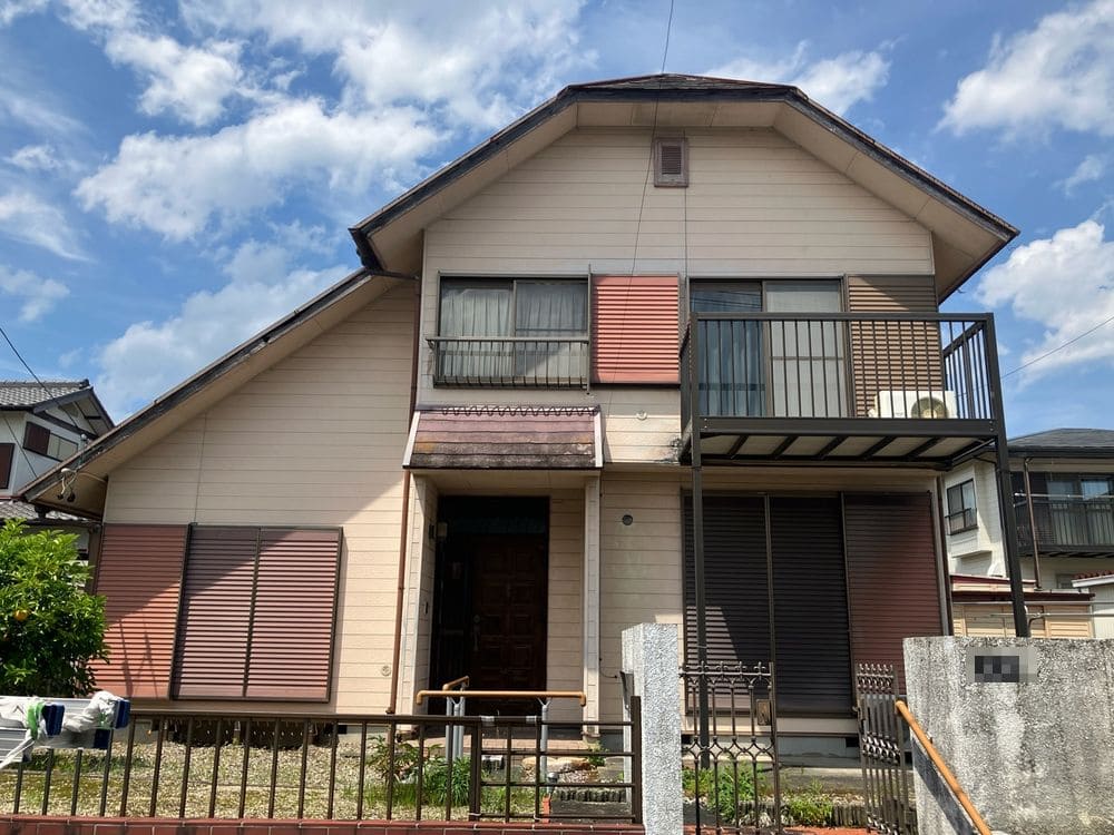 四日市市の外壁塗装をリペイント匠が施工した写真