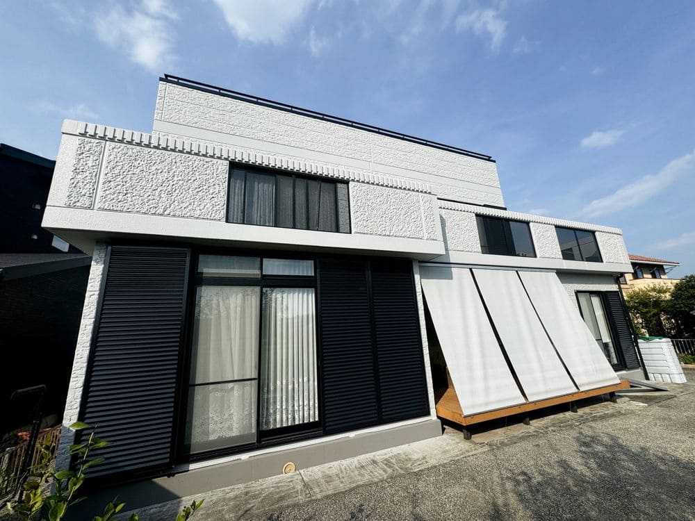四日市市の外壁塗装をリペイント匠が施工した写真