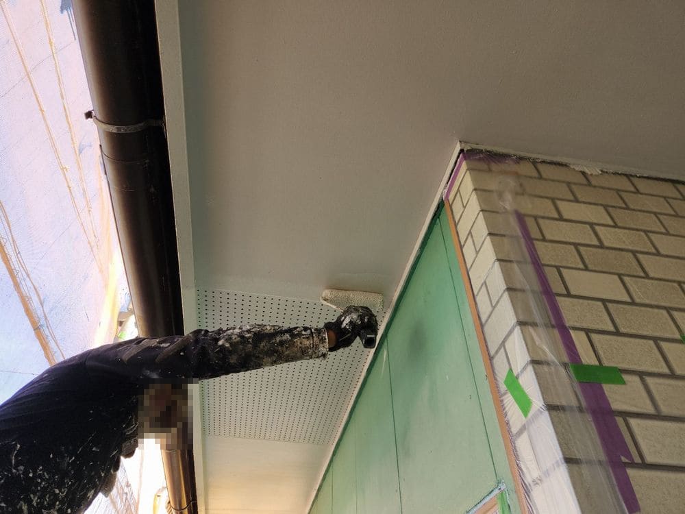 亀山市で外壁・屋根塗装をリペイント匠が施工した写真