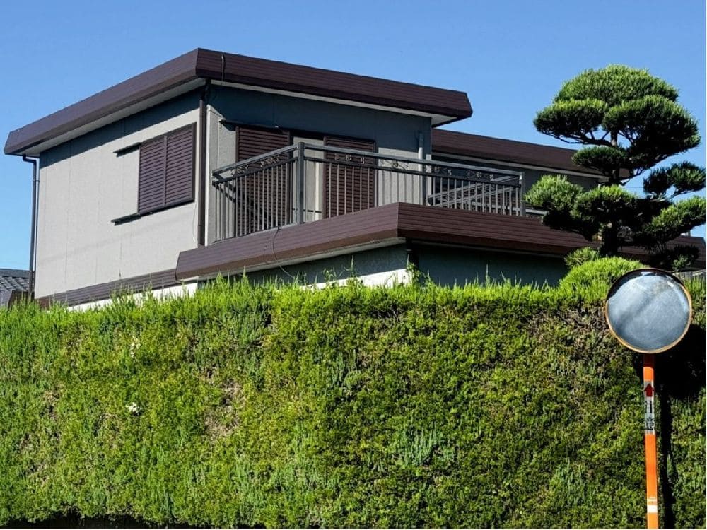 四日市市の外壁塗装、屋根塗装をリペイント匠が施工した写真