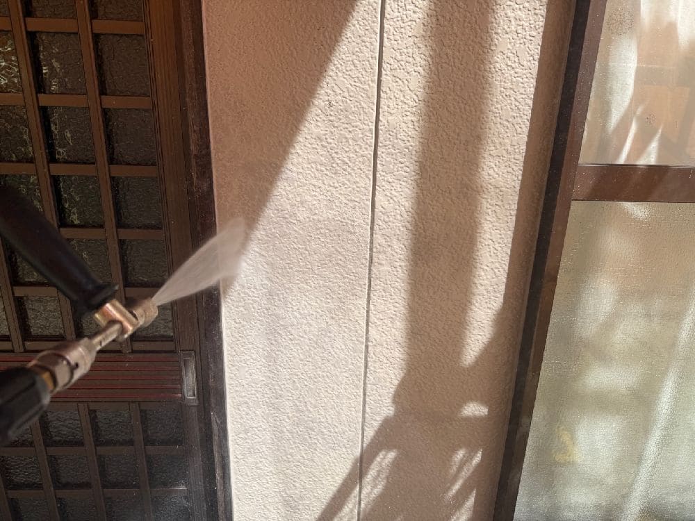 四日市市の外壁塗装をリペイント匠が施工した写真